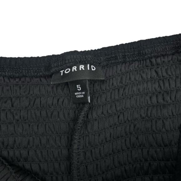 Torrid Smocked Crinkle Peplum Tank Top In Black Size 5X - Picture 6 of 8